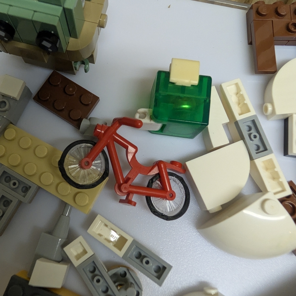 LEGO Blocks Mandolorian, Lego  Bicycle Star Wars Figure - Picture 4 of 4